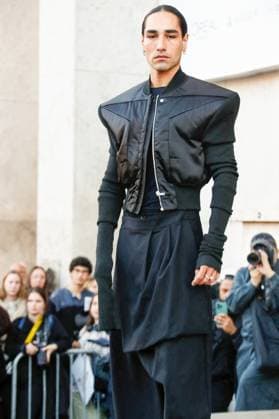 Arrivals at the Rick Owens Fashion Collection Ready to Wear Fall Winter 2025 2026 show during Paris Fashion Week PFW at Palais de Tokyo Willy Cartier at Arrivals at the Rick Owens Fashion Collection Ready to Wear Fall Winter 2025 2026 show during Paris Fashion Week PFW at Palais de Tokyo, in Paris, France, on March 6, 2025 Christophe Clovis Bestimage Arrivals at the Rick Owens Fashion Collection Ready to Wear Fall Winter 2025 2026 show during Paris Fashion Week PFW at Palais de Tokyo, in Paris, France, on March 6, 2025 Paris France  Copyright: xChristophexClovisx xBestimagexChristophexClovisx xBestimagex