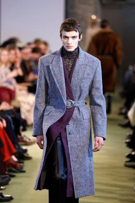 Paco Rabanne Ready to Wear Fall Winter 2025 - Paris, March 2025 Paco Rabanne Ready to Wear Fall Winter 2025 - Paris, March 2025, Credit:Zeppelin Avalon  Copyright: xZeppelinx xAvalonx 0972938645