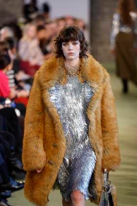 Paco Rabanne Ready to Wear Fall Winter 2025 - Paris, March 2025 Paco Rabanne Ready to Wear Fall Winter 2025 - Paris, March 2025, Credit:Zeppelin Avalon  Copyright: xZeppelinx xAvalonx 0972940050