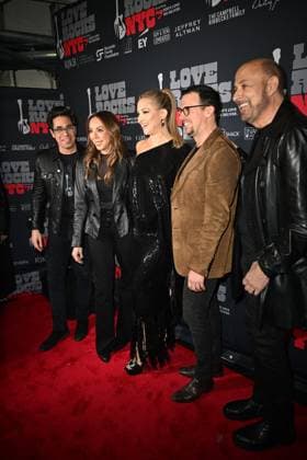 The 9th Annual Love Rocks NYC Concert at the Beacon Theatre in New York City Featuring: Kate Hudson, Gregory Williamson, Nicole Rechter Where: New York City, New York, United States When: 06 Mar 2025 Credit: Elder Ordonez INSTARimages EDITORIAL USE ONLY. NOT FOR USE BY NEWSPAPERS BASED IN THE UK. Copyright: xx instar54582563