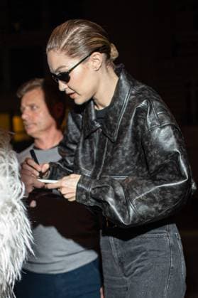 Gigi Hadid arrives at Royal Monceau Hotel during Paris Fashion Week PFW Gigi Hadid arrives at Royal Monceau Hotel during Paris Fashion Week PFW on march 6th 2025 Yehiel Chekroune Bestimage Celebrities arrives at Royal Monceau Hotel during Paris Fashion Week on march 6th 2025 Paris France  Copyright: xYehielxChekrounex xBestimagexYehielxChekrounex xBestimagex