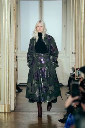 PFW - Leonard Runway A model presents a creation by Leonard Paris for the Womenswear Ready-to-wear Fall-Winter 2025 2026 collection as part of the Paris Fashion Week, in Paris, France on March 7, 2025. Photo by Alexis Jumeau ABACAPRESS.COM Paris France  Copyright: xJumeauxAlexis ABACAx
