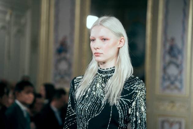 PFW - Leonard Runway A model presents a creation by Leonard Paris for the Womenswear Ready-to-wear Fall-Winter 2025 2026 collection as part of the Paris Fashion Week, in Paris, France on March 7, 2025. Photo by Alexis Jumeau ABACAPRESS.COM Paris France  Copyright: xJumeauxAlexis ABACAx