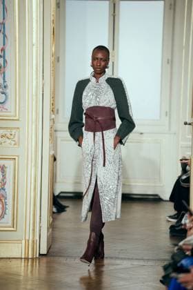 PFW - Leonard Runway A model presents a creation by Leonard Paris for the Womenswear Ready-to-wear Fall-Winter 2025 2026 collection as part of the Paris Fashion Week, in Paris, France on March 7, 2025. Photo by Alexis Jumeau ABACAPRESS.COM Paris France  Copyright: xJumeauxAlexis ABACAx