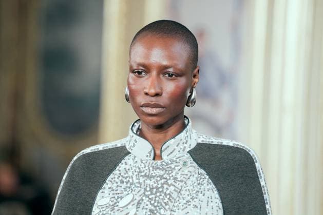 PFW - Leonard Runway A model presents a creation by Leonard Paris for the Womenswear Ready-to-wear Fall-Winter 2025 2026 collection as part of the Paris Fashion Week, in Paris, France on March 7, 2025. Photo by Alexis Jumeau ABACAPRESS.COM Paris France  Copyright: xJumeauxAlexis ABACAx