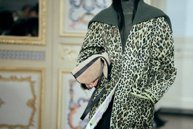 PFW - Leonard Runway A model presents a creation by Leonard Paris for the Womenswear Ready-to-wear Fall-Winter 2025 2026 collection as part of the Paris Fashion Week, in Paris, France on March 7, 2025. Photo by Alexis Jumeau ABACAPRESS.COM Paris France  Copyright: xJumeauxAlexis ABACAx