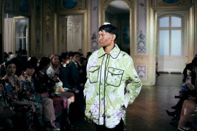 PFW - Leonard Runway A model presents a creation by Leonard Paris for the Womenswear Ready-to-wear Fall-Winter 2025 2026 collection as part of the Paris Fashion Week, in Paris, France on March 7, 2025. Photo by Alexis Jumeau ABACAPRESS.COM Paris France  Copyright: xJumeauxAlexis ABACAx