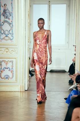 PFW - Leonard Runway A model presents a creation by Leonard Paris for the Womenswear Ready-to-wear Fall-Winter 2025 2026 collection as part of the Paris Fashion Week, in Paris, France on March 7, 2025. Photo by Alexis Jumeau ABACAPRESS.COM Paris France  Copyright: xJumeauxAlexis ABACAx