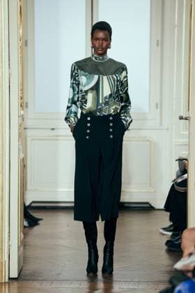 PFW - Leonard Runway A model presents a creation by Leonard Paris for the Womenswear Ready-to-wear Fall-Winter 2025 2026 collection as part of the Paris Fashion Week, in Paris, France on March 7, 2025. Photo by Alexis Jumeau ABACAPRESS.COM Paris France  Copyright: xJumeauxAlexis ABACAx