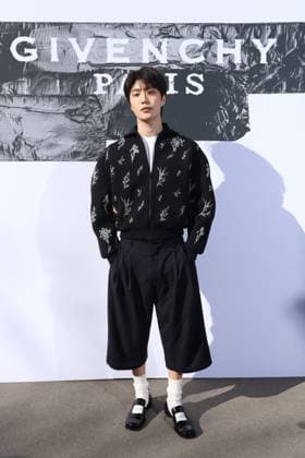 PFW Givenchy Photocall Fan Cheng Cheng attending the Givenchy Womenswear Fall Winter 2025-2026 show as part of Paris Fashion Week on March 7, 2025 in Paris, France. Photo by Jerome Domine ABACAPRESS.COM  Copyright: xDominexJerome ABACAx
