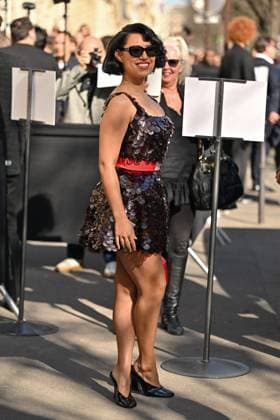 PFW Givenchy Outside Arrivals Raye arriving at Givenchy show during Paris Fashion Week in Paris, France on March 7, 2025. Photo by Julien Reynaud APS-Medias ABACAPRESS.COM Paris France  Copyright: xReynaudxJulien APS-Medias ABACAx