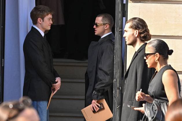 PFW Givenchy Outside Arrivals Kit Connor, Joseph Quinn arriving at Givenchy show during Paris Fashion Week in Paris, France on March 7, 2025. Photo by Julien Reynaud APS-Medias ABACAPRESS.COM Paris France  Copyright: xReynaudxJulien APS-Medias ABACAx