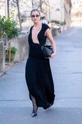 PFW - Christopher Esber Street Style People attending the Christopher Esber show as part of Paris Fashion Week at the Palais de Tokyo on March 06, 2025 in Paris, France. Photo by Gaelle Abrard ABACAPRESS.COM Paris France  Copyright: xAbrardxGaelle ABACAx