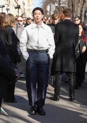 Arrivals at the Givenchy Fashion Fall Winter 2025 2026 Ready to Wear Collection show during Paris Fashion Week PFW at the Hôtel de Camaran Jumpol Adulkittiporn at the arrivals at the Givenchy Fashion Fall Winter 2025 2026 Ready to Wear Collection show during Paris Fashion Week PFW at the Hôtel de Camaran, in Paris, France, March 7, 2025 Denis Guignebourg Bestimage Arrivals at the Givenchy Fashion Fall Winter 2025 2026 Ready to Wear Collection show during Paris Fashion Week PFW at the Hôtel de Camaran, in Paris, France, March 7, 2025 Paris France  Copyright: xDenisxGuignebourgx xBestimagexDenisxGuignebourgx xBestimagex