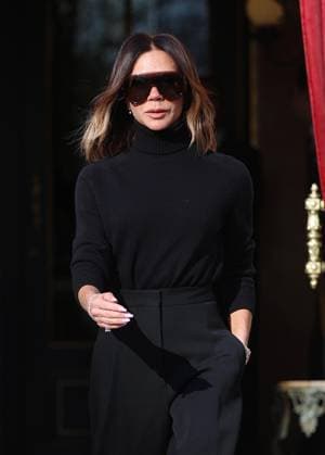 - Paris Fashion Week Celebrity Sighting, Paris, France - 7th March 2025. Daniel Weir Crystal Pix Victoria Beckham leaving her Paris Hotel. - Paris Fashion Week Celebrity Sighting, Paris, France - 7th March 2025. Daniel Weir Crystal Pix Paris Paris France Copyright: xDanxWeirx CP_Paris_Fashion_Week_Sighting_18