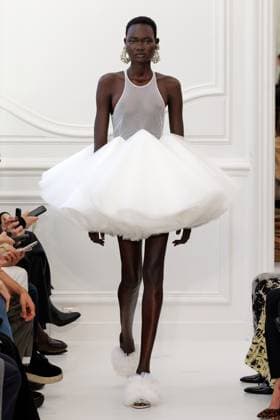 Entertainment Bilder des Tages Givenchy Ready to Wear Fall Winter 2025 - Paris, March 2025 Givenchy Ready to Wear Fall Winter 2025 - Paris, March 2025, Credit:Zeppelin Avalon  Copyright: xZeppelinx xAvalonx 0973407586