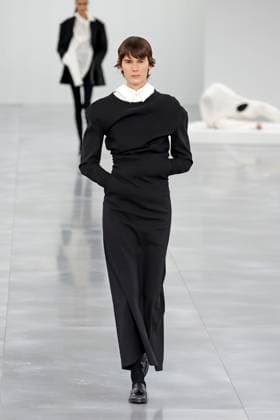 Issey Miyake Ready to Wear Fall Winter 2025 - Paris, March 2025 Issey Miyake Ready to Wear Fall Winter 2025 - Paris, March 2025, Credit:Zeppelin Avalon  Copyright: xZeppelinx xAvalonx 0973404502