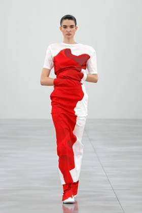 Issey Miyake Ready to Wear Fall Winter 2025 - Paris, March 2025 Issey Miyake Ready to Wear Fall Winter 2025 - Paris, March 2025, Credit:Zeppelin Avalon  Copyright: xZeppelinx xAvalonx 0973405332