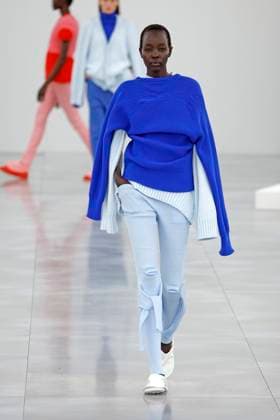 Issey Miyake Ready to Wear Fall Winter 2025 - Paris, March 2025 Issey Miyake Ready to Wear Fall Winter 2025 - Paris, March 2025, Credit:Zeppelin Avalon  Copyright: xZeppelinx xAvalonx 0973405696