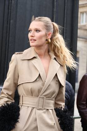 Entertainment Bilder des Tages Arrivals at the Nina Ricci Fashion Collection Ready to Wear Fall Winter 2025 2026 show during Paris Fashion Week PFW at the Salomon de Rotschild Hotel Toni Garrn at the arrivals at the Nina Ricci Fashion Collection Ready to Wear Fall Winter 2025 2026 show during Paris Fashion Week PFW at the Salomon de Rotschild Hotel, in Paris, France, March 7, 2025 Denis Guignebourg Bestimage Arrivals at the Nina Ricci Fashion Collection Ready to Wear Fall Winter 2025 2026 show during Paris Fashion Week PFW at the Salomon de Rotschild Hotel, in Paris, France, March 7, 2025 Paris France  Copyright: xDenisxGuignebourgx xBestimagexDenisxGuignebourgx xBestimagex