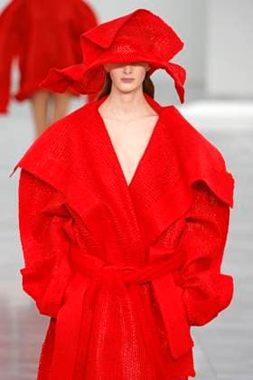 Issey Miyake, Ready to Wear Fall Winter 2025 - Paris, March 2025 Issey Miyake, Ready to Wear Fall Winter 2025 - Paris, March 2025, Credit:Zeppelin Avalon  Copyright: xZeppelinx xAvalonx 0973485170