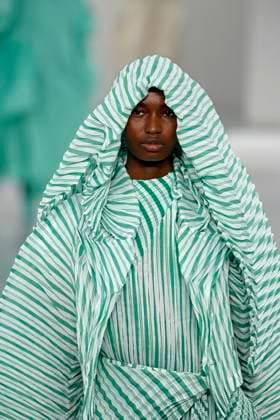 Issey Miyake, Ready to Wear Fall Winter 2025 - Paris, March 2025 Issey Miyake, Ready to Wear Fall Winter 2025 - Paris, March 2025, Credit:Zeppelin Avalon  Copyright: xZeppelinx xAvalonx 0973485242