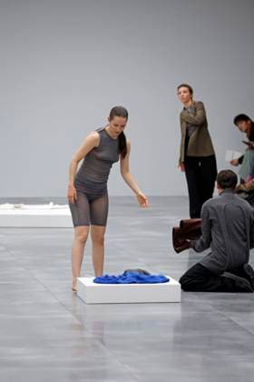 Issey Miyake, Ready to Wear Fall Winter 2025 - Paris, March 2025 Issey Miyake, Ready to Wear Fall Winter 2025 - Paris, March 2025, Credit:Zeppelin Avalon  Copyright: xZeppelinx xAvalonx 0973485320