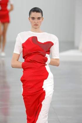 Issey Miyake, Ready to Wear Fall Winter 2025 - Paris, March 2025 Issey Miyake, Ready to Wear Fall Winter 2025 - Paris, March 2025, Credit:Zeppelin Avalon  Copyright: xZeppelinx xAvalonx 0973485335