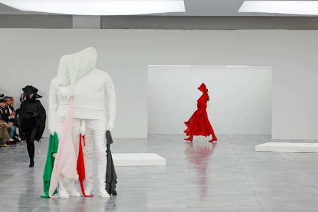 Issey Miyake, Ready to Wear Fall Winter 2025 - Paris, March 2025 Issey Miyake, Ready to Wear Fall Winter 2025 - Paris, March 2025, Credit:Zeppelin Avalon  Copyright: xZeppelinx xAvalonx 0973486590