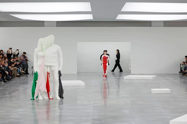 Issey Miyake, Ready to Wear Fall Winter 2025 - Paris, March 2025 Issey Miyake, Ready to Wear Fall Winter 2025 - Paris, March 2025, Credit:Zeppelin Avalon  Copyright: xZeppelinx xAvalonx 0973486805