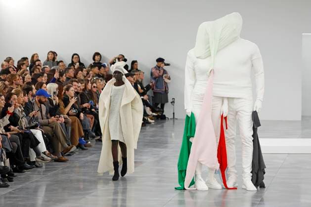 Issey Miyake, Ready to Wear Fall Winter 2025 - Paris, March 2025 Issey Miyake, Ready to Wear Fall Winter 2025 - Paris, March 2025, Credit:Zeppelin Avalon  Copyright: xZeppelinx xAvalonx 0973486827