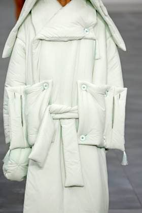 Issey Miyake, Ready to Wear Fall Winter 2025 - Paris, March 2025 Issey Miyake, Ready to Wear Fall Winter 2025 - Paris, March 2025, Credit:Zeppelin Avalon  Copyright: xZeppelinx xAvalonx 0973487198