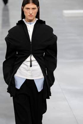 Issey Miyake, Ready to Wear Fall Winter 2025 - Paris, March 2025 Issey Miyake, Ready to Wear Fall Winter 2025 - Paris, March 2025, Credit:Zeppelin Avalon  Copyright: xZeppelinx xAvalonx 0973487281