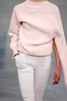 Issey Miyake, Ready to Wear Fall Winter 2025 - Paris, March 2025 Issey Miyake, Ready to Wear Fall Winter 2025 - Paris, March 2025, Credit:Zeppelin Avalon  Copyright: xZeppelinx xAvalonx 0973487474
