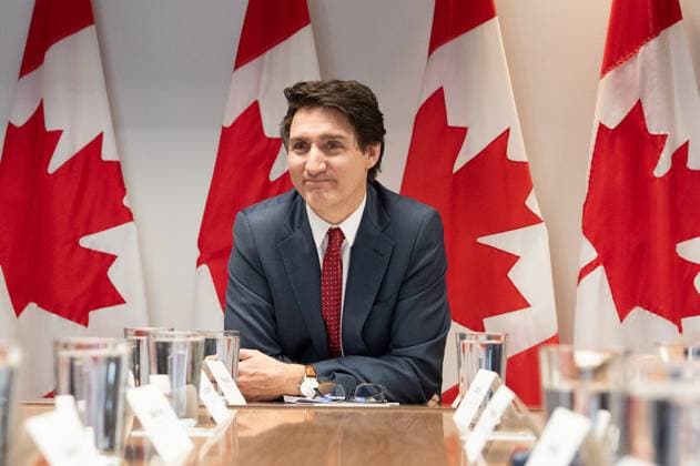 News Bilder des Tages March 7, 2025, Montreal, Pq, CANADA: Prime Minister Justin Trudeau hosts a round table with business community leaders in Montreal on Friday, March 7, 2025. Montreal CANADA  - ZUMAc35_ 20250307_zaf_c35_048 Copyright: xChristinnexMuschix