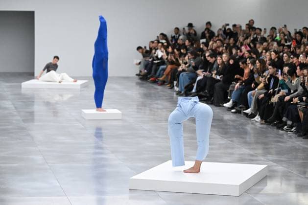 PFW Issey Miyake Runway Models perform on the runway during the Issey Miyake Womenswear Fall Winter 2025-2026 show as part of Paris Fashion Week in Paris, France on March 07, 2025. Photo by Aurore Marechal ABACAPRESS.COM Paris France  Copyright: xMarechalxAurore ABACAx
