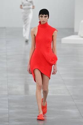 PFW Issey Miyake Runway A model walks the runway during the Issey Miyake Womenswear Fall Winter 2025-2026 show as part of Paris Fashion Week in Paris, France on March 07, 2025. Photo by Aurore Marechal ABACAPRESS.COM Paris France  Copyright: xMarechalxAurore ABACAx
