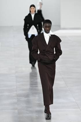 PFW Issey Miyake Runway A model walks the runway during the Issey Miyake Womenswear Fall Winter 2025-2026 show as part of Paris Fashion Week in Paris, France on March 07, 2025. Photo by Aurore Marechal ABACAPRESS.COM Paris France  Copyright: xMarechalxAurore ABACAx