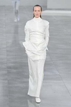 PFW Issey Miyake Runway A model walks the runway during the Issey Miyake Womenswear Fall Winter 2025-2026 show as part of Paris Fashion Week in Paris, France on March 07, 2025. Photo by Aurore Marechal ABACAPRESS.COM Paris France  Copyright: xMarechalxAurore ABACAx
