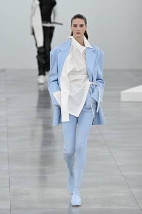 PFW Issey Miyake Runway A model walks the runway during the Issey Miyake Womenswear Fall Winter 2025-2026 show as part of Paris Fashion Week in Paris, France on March 07, 2025. Photo by Aurore Marechal ABACAPRESS.COM Paris France  Copyright: xMarechalxAurore ABACAx