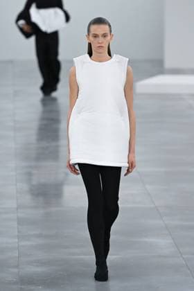 PFW Issey Miyake Runway A model walks the runway during the Issey Miyake Womenswear Fall Winter 2025-2026 show as part of Paris Fashion Week in Paris, France on March 07, 2025. Photo by Aurore Marechal ABACAPRESS.COM Paris France  Copyright: xMarechalxAurore ABACAx
