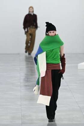 PFW Issey Miyake Runway A model walks the runway during the Issey Miyake Womenswear Fall Winter 2025-2026 show as part of Paris Fashion Week in Paris, France on March 07, 2025. Photo by Aurore Marechal ABACAPRESS.COM Paris France  Copyright: xMarechalxAurore ABACAx