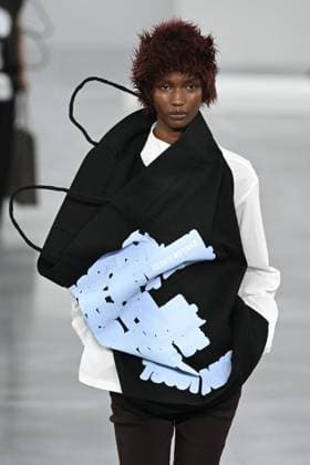 PFW Issey Miyake Runway A model walks the runway during the Issey Miyake Womenswear Fall Winter 2025-2026 show as part of Paris Fashion Week in Paris, France on March 07, 2025. Photo by Aurore Marechal ABACAPRESS.COM Paris France  Copyright: xMarechalxAurore ABACAx