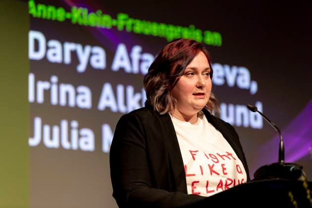 Award ceremony of the Anne Klein Womens Prize on 07 03 2025 Belarusian feminist activist and blogger Darya AfanasievÐ° gives a speech after the award ceremony of the Anne Klein Womens Prize 2025 Copyright: xEVENTPRESSxJeremyxKnowlesx