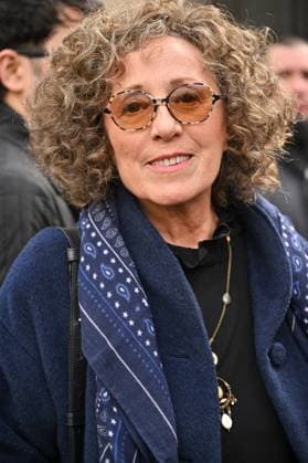 PFW Nina Ricci Outside Arrivals Mireille Dumas arriving at Nina Ricci show during Paris Fashion Week in Paris, France on March 7, 2025. Photo by Julien Reynaud APS-Medias ABACAPRESS.COM Paris France  Copyright: xReynaudxJulien APS-Medias ABACAx