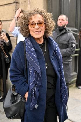 PFW Nina Ricci Outside Arrivals Mireille Dumas arriving at Nina Ricci show during Paris Fashion Week in Paris, France on March 7, 2025. Photo by Julien Reynaud APS-Medias ABACAPRESS.COM Paris France  Copyright: xReynaudxJulien APS-Medias ABACAx