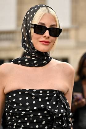 PFW Nina Ricci Outside Arrivals Guest arriving at Nina Ricci show during Paris Fashion Week in Paris, France on March 7, 2025. Photo by Julien Reynaud APS-Medias ABACAPRESS.COM Paris France  Copyright: xReynaudxJulien APS-Medias ABACAx