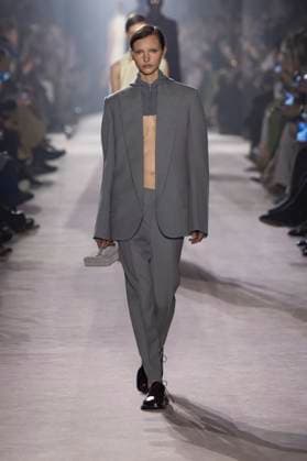 Paris Fashion Week, Victoria Beckham Modenschau . 07 03 2025. Paris, France. Victoria Beckham show at Paris Fashion Week for Autumn Winter 2025 26 .  xi-Imagesx IIM-25791-0002