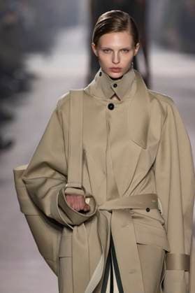 Paris Fashion Week, Victoria Beckham Modenschau . 07 03 2025. Paris, France. Victoria Beckham show at Paris Fashion Week for Autumn Winter 2025 26 .  xi-Imagesx IIM-25791-0061