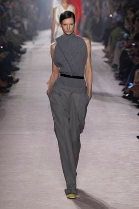 Paris Fashion Week, Victoria Beckham Modenschau . 07 03 2025. Paris, France. Victoria Beckham show at Paris Fashion Week for Autumn Winter 2025 26 .  xi-Imagesx IIM-25791-0071